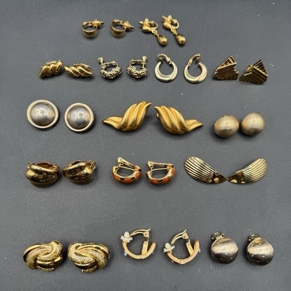 Vintage Retro Gold Tone Clip On Earrings Lot 15 Pairs Costume Jewelry Estate